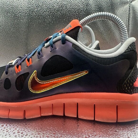 NIKE FREE 5.0 DB (GS) JAKE WOLF GREY-CRIMSON SZ 5.5Y-WOMENS SZ 7 - Picture 9 of 11